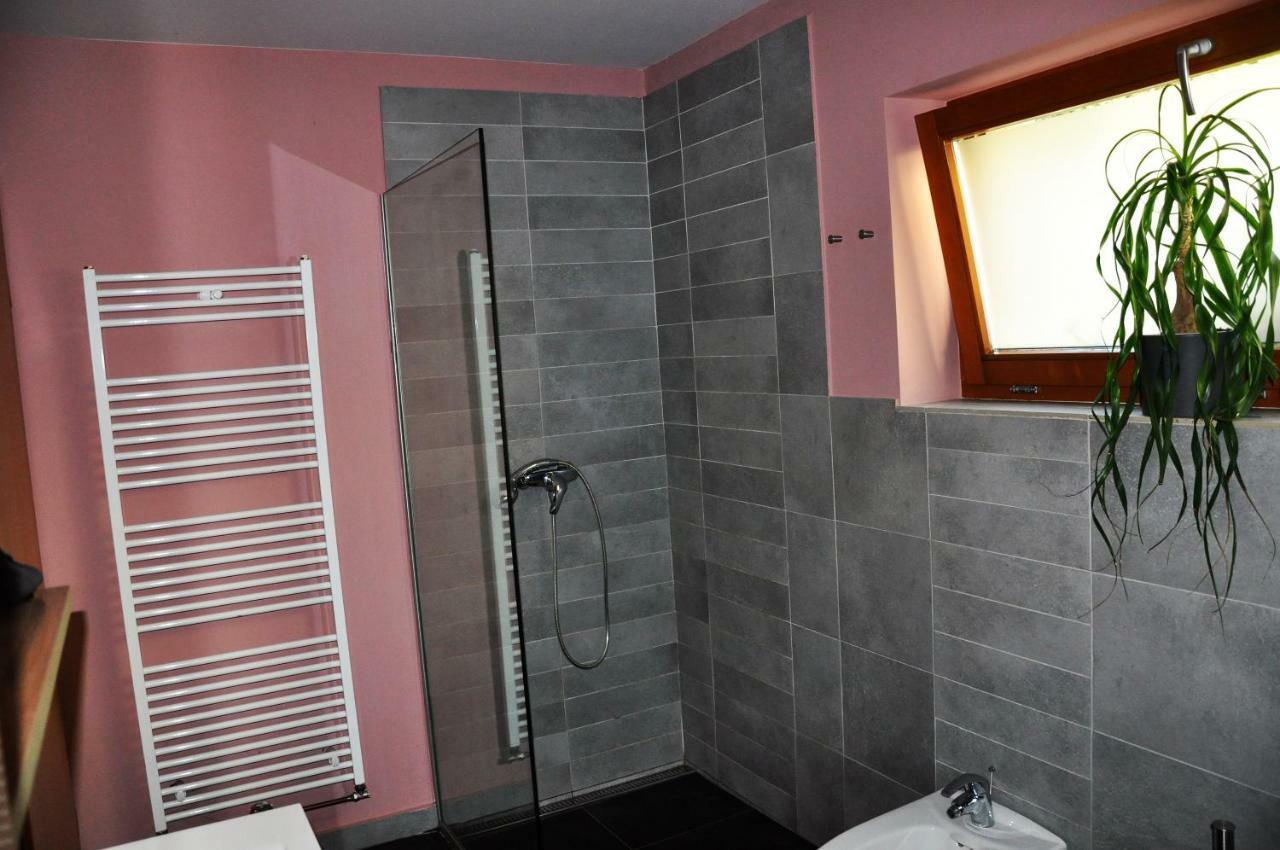 Apartma Rosa Spodnji Otok Exteriör bild
